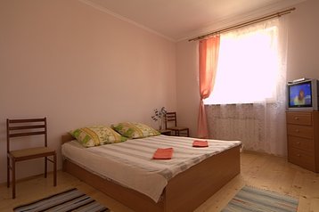 Ucranie Privát Schidnyca, Extérieur